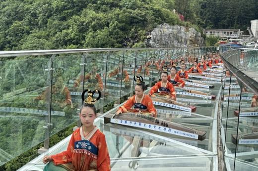 尼珠河畔弦音起 曲靖全域优惠来
