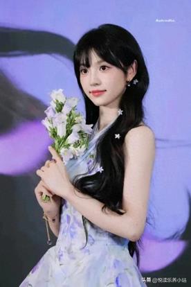 田曦薇海口活动火到刷屏！甜美魅力谁能扛住？