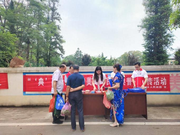 永新县：台岭乡开展“民法典宣传月”禁毒法治宣传活动