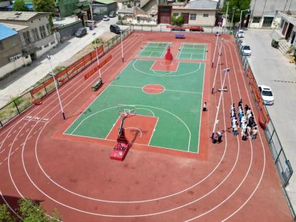 筹集33万元！长葛这学校打造一2500㎡高标准操场……