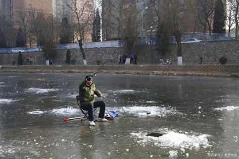 长葛双洎河冬钓，冰上垂钓乐趣多！