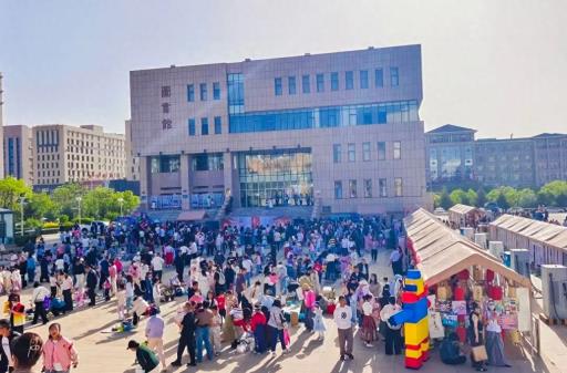 阿拉善盟举办“文脉之旅·探秘阿拉善”沉浸式国风体验活动