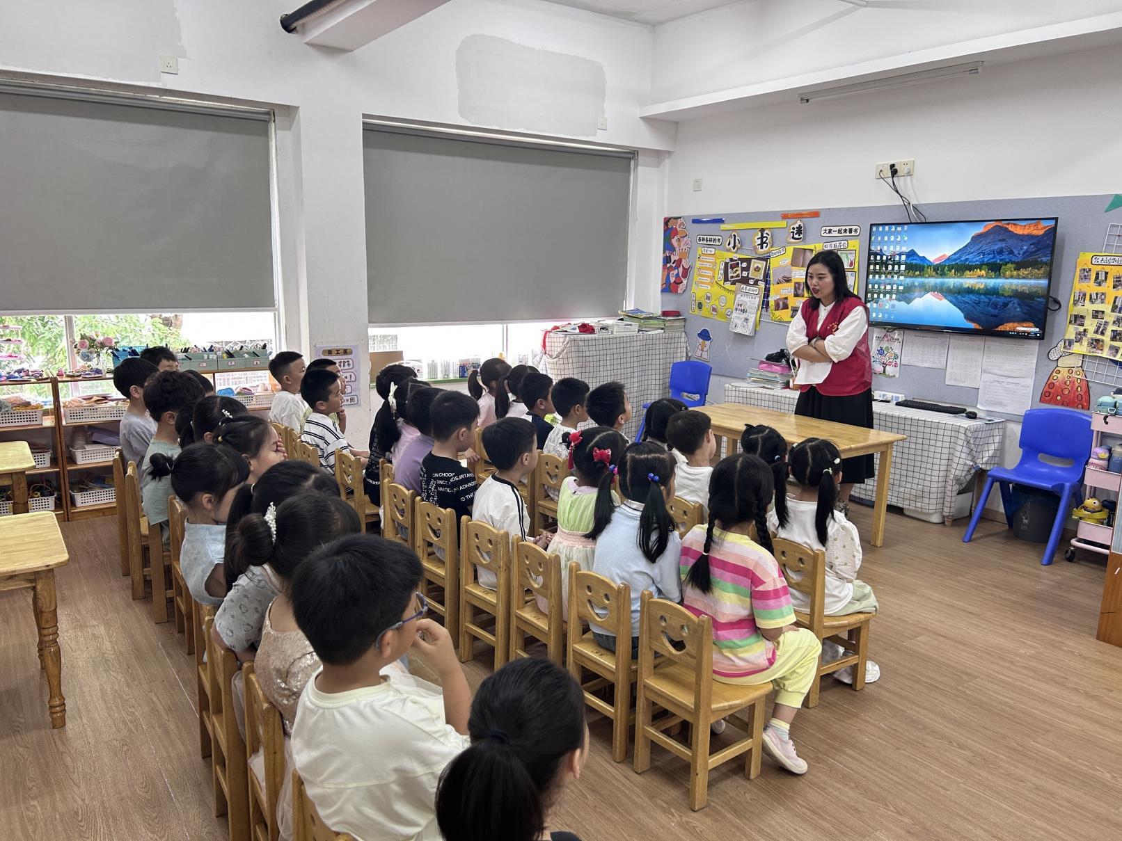 浙江瑞安：安阳街道华瑞社区青少年开展禁毒宣传活动