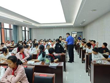芜湖经开区第三届分类宣传周活动走进梦溪小学