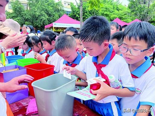 肇庆启动垃圾分类宣传周活动