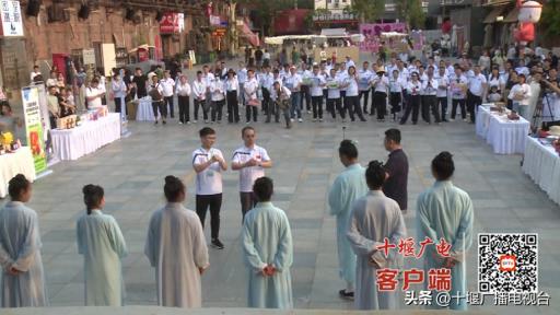 2025“东风杯”京堰新能源汽车拉力赛郑州站活动举行