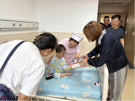 九江市妇幼保健院开展“六一”儿童节慰问活动：特别的爱给特别的你
