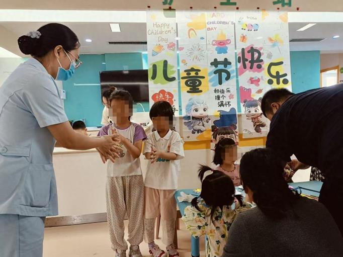 微笑病房，童心飞扬——邯郸市妇幼保健院儿科五病区六一儿童节暖心活动纪实