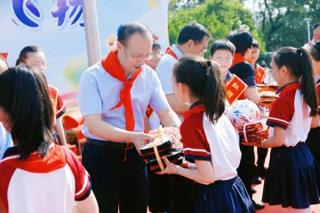 淮北市人民路学校开展2025年“艺彩纷呈，青春飞扬”校园文化艺术节暨国际六一儿童节汇演活