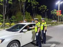 伊春交警全面开展 夏季道路交通安全综合整治活动