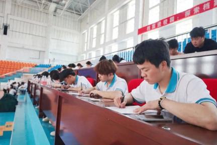 师市“国际档案日”活动精彩纷呈