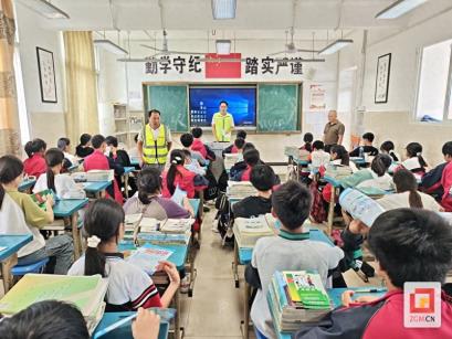 富顺县福善镇开展“六防”教育进校园宣传活动
