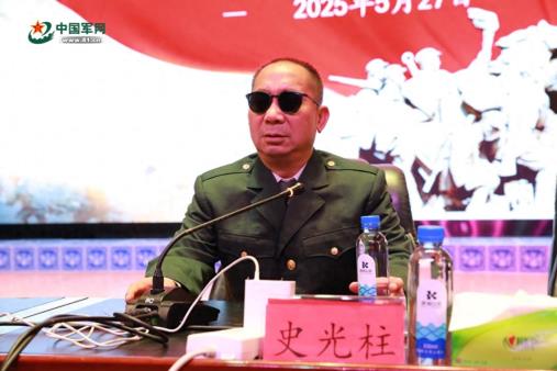 黔东南州开展“戎耀大讲堂”暨国防教育进校园宣讲活动