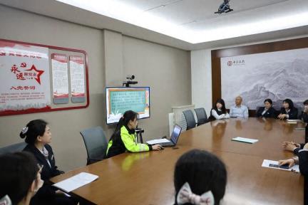 主题宣传丨安图交警进企业开展宣传活动，筑牢交通安全防线