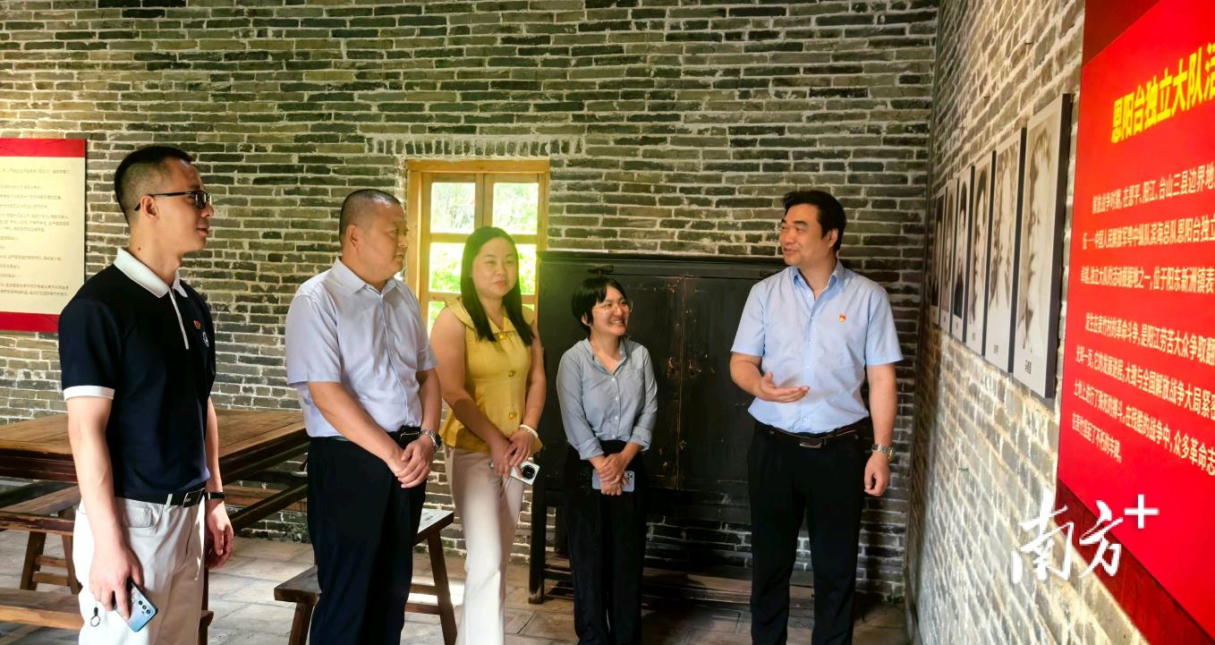 珠海市律师行业党委联合驻新洲镇帮镇扶村工作队开展党建活动