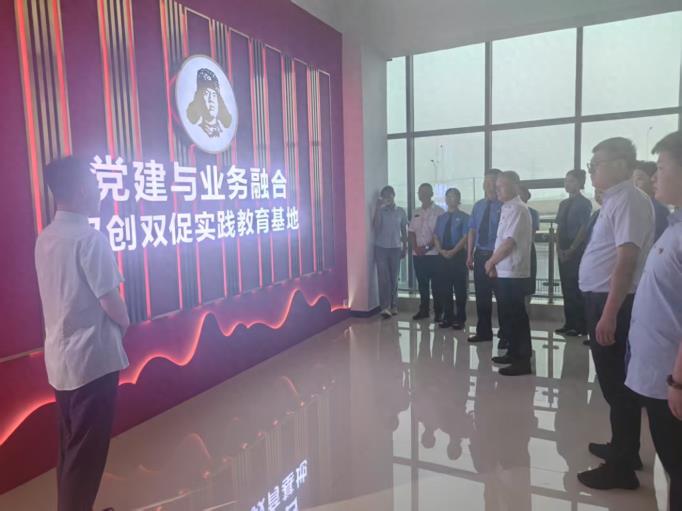 大石桥市人民检察院第二党支部与辽宁省烟草公司营口市公司大石桥党支部开展结对共建活动