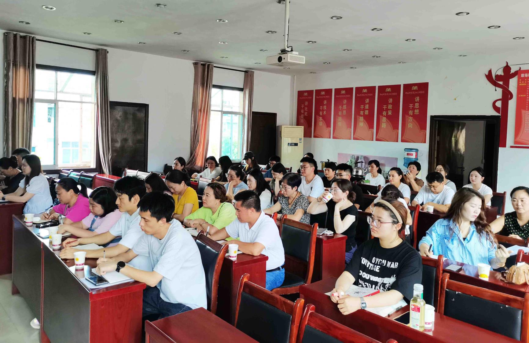 毕节市法制宣讲团宣讲活动走进金沙县鼓场街道