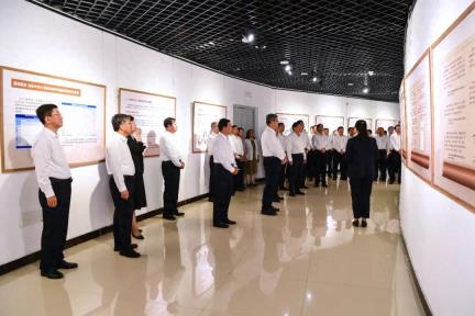 市级领导同志开展主题党日活动