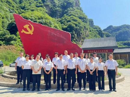 司法能力深化年 | 承德中院政治部、督察室党支部联合开展主题党日活动