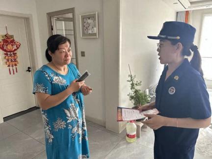 巴彦淖尔消防救援支队深入住宅小区开展电动自行车消防安全普法宣传活动