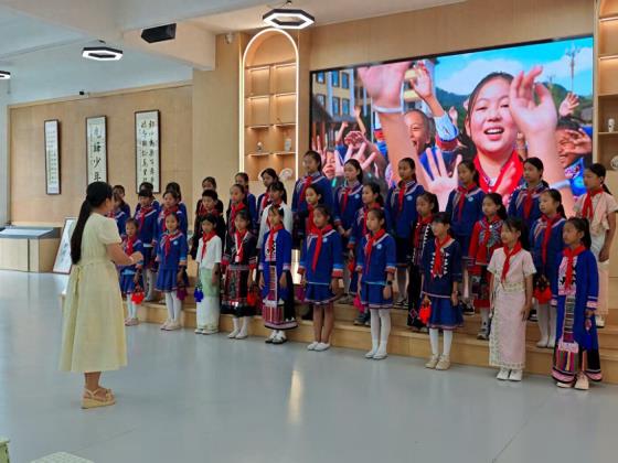美育连心桥 共筑民族情昆明普洱两地小学开展美育共建活动