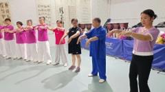 信阳市平桥区明港镇：青年夜校让国拳太极“潮”起来