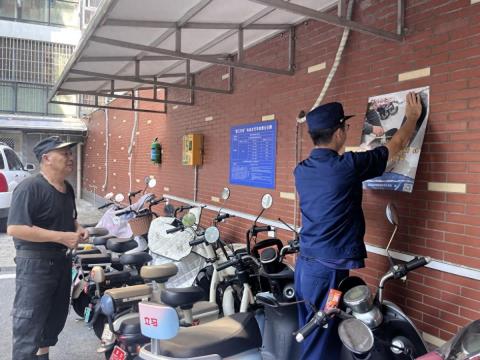 湖北潜江：深入老旧住宅小区开展电动自行车消防安全宣传活动