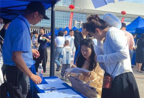 “双会联动”促就业！自治区东西部劳务协作招聘活动在通辽市举行