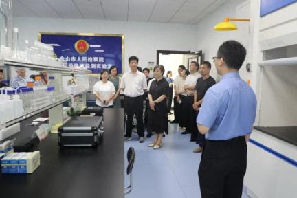 市检察院举办“走进检察 聆听心声 共促正义”人大代表专场检察开放日活动