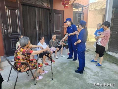 湖北鄂州：组织开展消防宣传进社区活动
