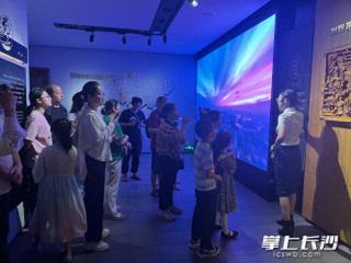 捏面人、演皮影，非遗馆里“向阳行”，长沙“益心童行”研学活动带困境儿童触摸文化根脉