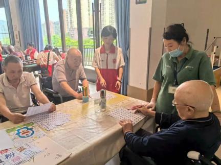 清远·智汇坊:情暖长者心，志愿 “棋” 乐无穷！这场敬老活动超有爱