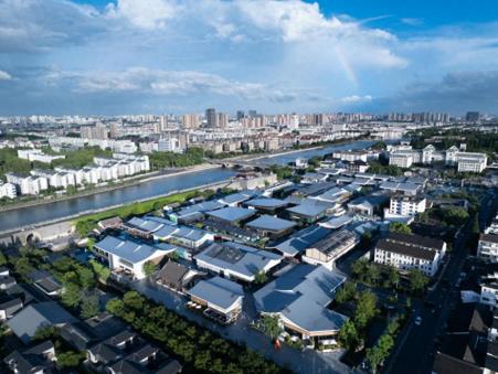 MARNI于苏州仁恒仓街举办 2025秋冬系列秀款鉴赏活动