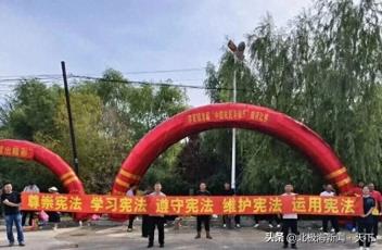 大连瓦房店：拔河赛场搭平台 法治国防宣传 “接地气”