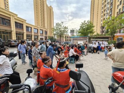 乌海市海勃湾区海北街道东山北社区开展“反邪教普法”文艺演出宣传活动