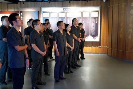 筑牢思想防线 永葆清廉本色——市法院开展警示教育活动