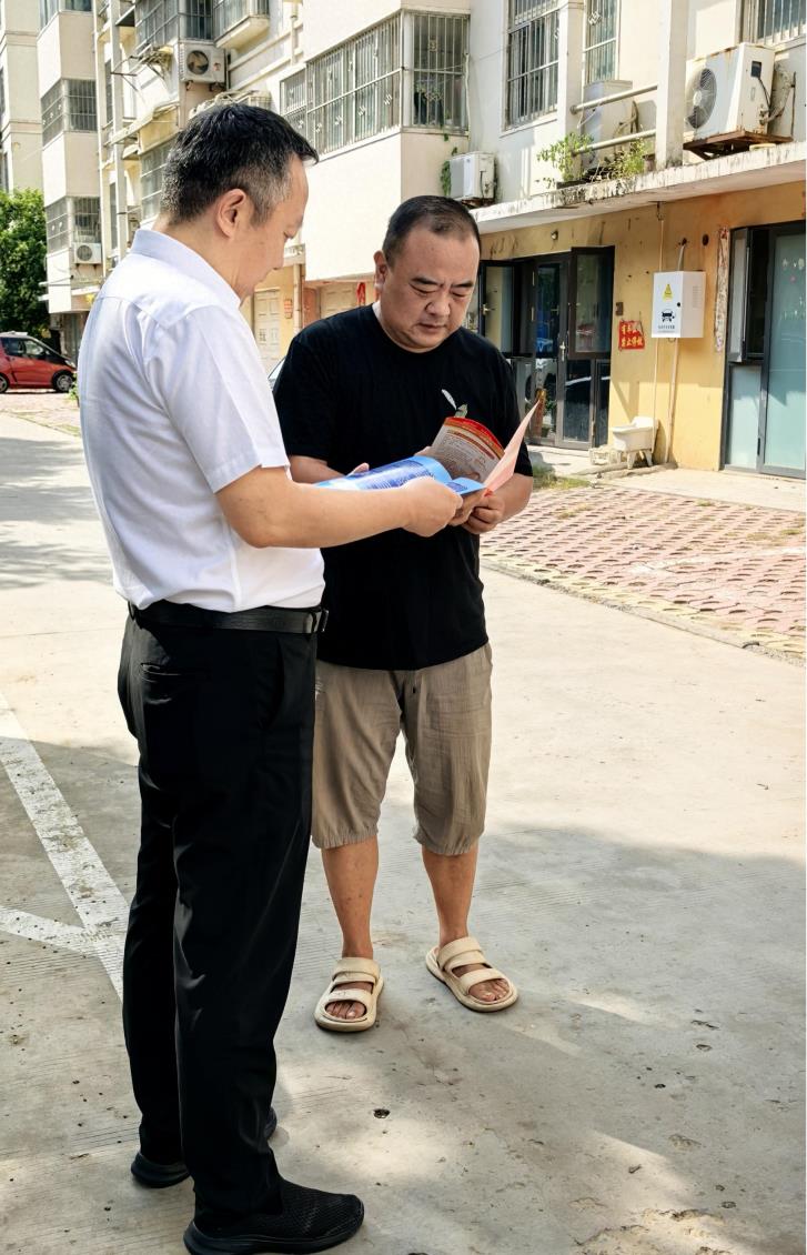 工银安盛人寿许昌中支开展“风险提示送上门”金融宣传活动