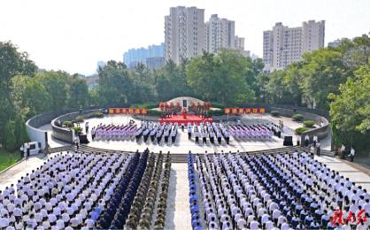 赣州举行2025年烈士纪念日纪念活动 黄喜忠出席