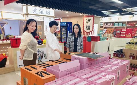 民进辽阳市委会开展重点课题调研活动