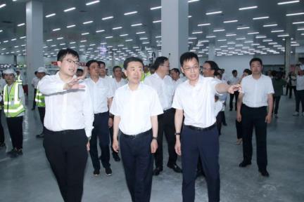 江阴举行二季度重大项目观摩活动