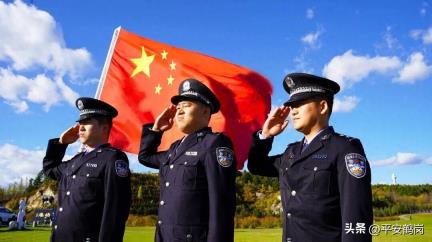 【祝福祖国·守护平安】共庆华诞 守护平安 —— 兴山分局开展庆祝中华人民共和国成立76周年