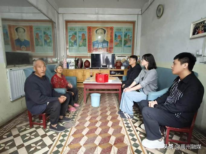 月下嬉游传温情，饼承心意聚乡邻—— 西崔庄村成功举办中秋主题庆祝活动