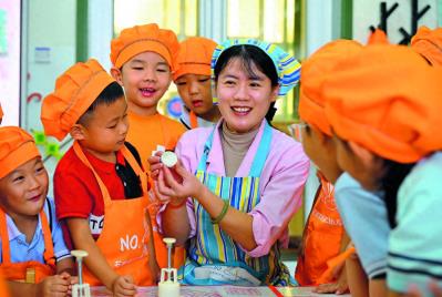 石家庄市中小学校多彩活动迎中秋