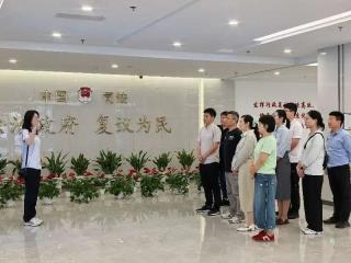 市司法局举办“行政复议开放日”活动