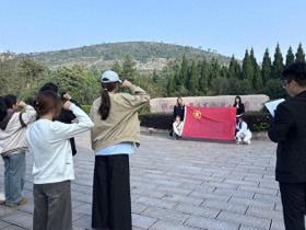 淮北师范大学举行烈士纪念日祭英烈主题团日活动