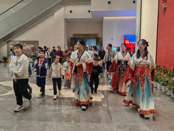 国庆中秋假期，商洛市开展99项近600场文旅活动