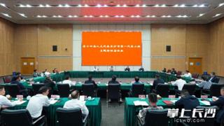 吴桂英在宁乡参加省人大代表小组主题活动