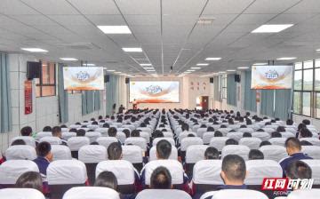 国防思政课点亮校园！2025永定区全民国防教育活动在天门中学举行