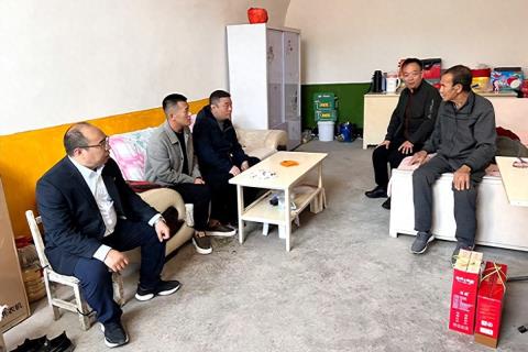 平顺农商银行开展“乡村振兴帮扶日”活动