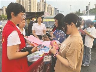 开展节约粮食主题宣传活动